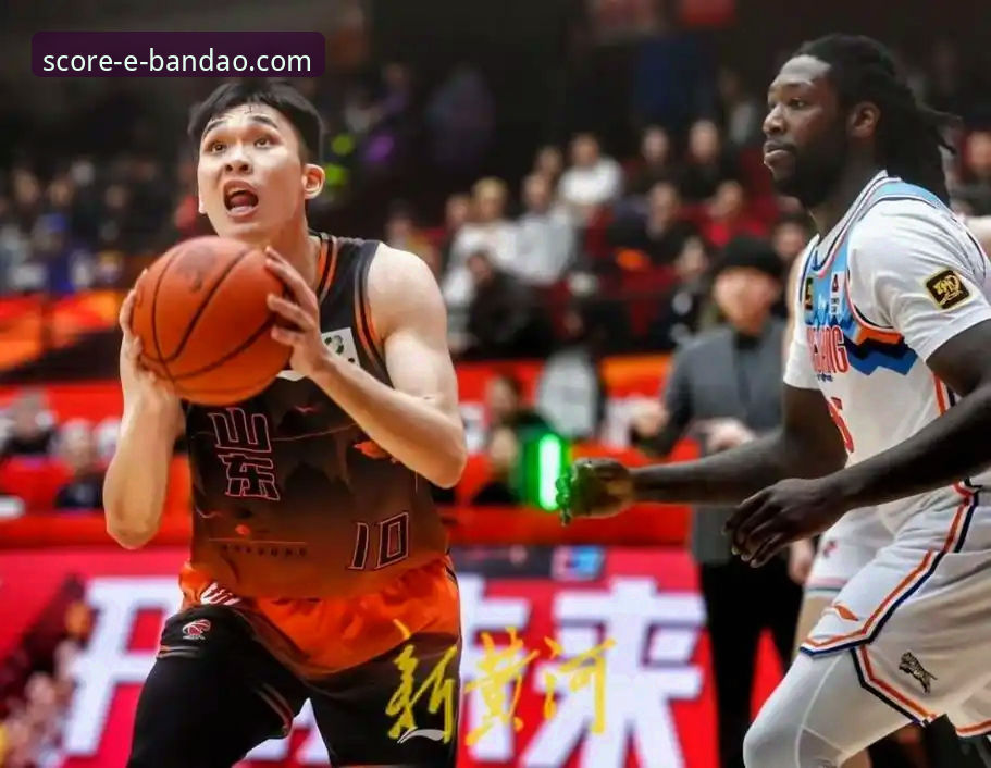 如何通过专业数据分析工具，解读CBA爆冷背后的战术博弈？